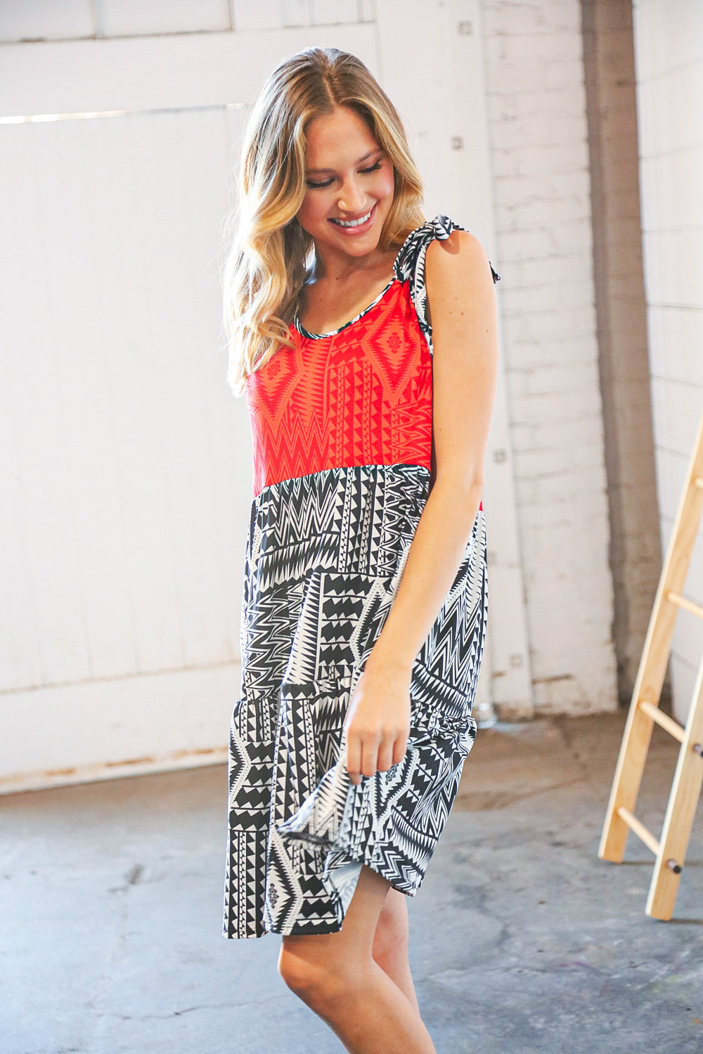 Red/Black  Shoulder Tie Knot Tiered Dress