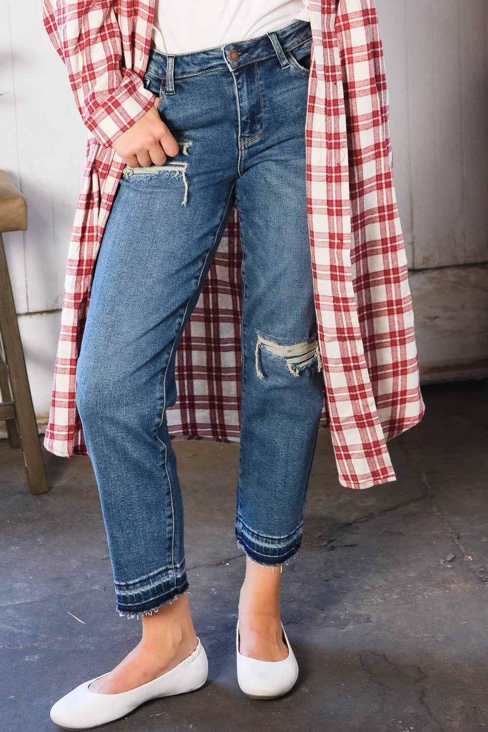 JUDY BLUE Boyfriend Fit Rip Denim Jeans